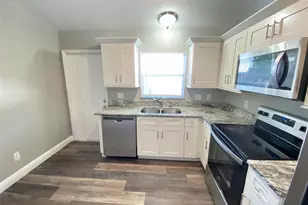 2439 Harbor Town Dr, Kissimmee, FL 34744 - Photo 3