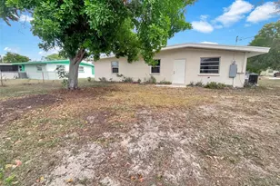 5812 22nd St W, Bradenton, FL 34207 - Photo 5