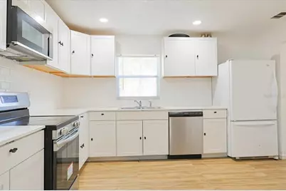 2244 Menomonee Court, Orlando, FL 32818 - Photo 9