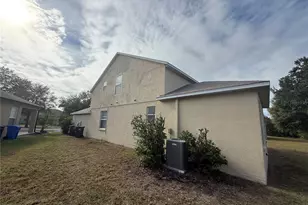 8557 Deer Chase Dr, Riverview, FL 33578 - Photo 3