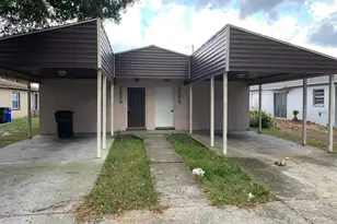 2556 Chestnut Woods Dr, Lakeland, FL 33815 - Photo 1