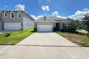 536 Emily Gln St, Deland, FL 32724 - Photo 3