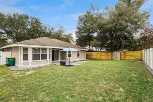 1724 Dorset Dr, Mount Dora, FL 32757 - Photo 19