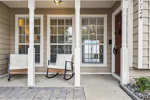 1724 Dorset Dr, Mount Dora, FL 32757 - Photo 3