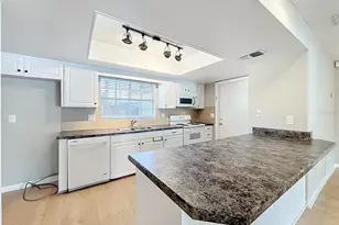 211 Slade Dr, Longwood, FL 32750 - Photo 9