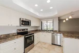 1303 Sandalwood Dr, Plant City, FL 33563 - Photo 7