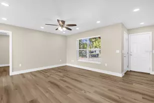 3202 Calumet Dr, Orlando, FL 32810 - Photo 9