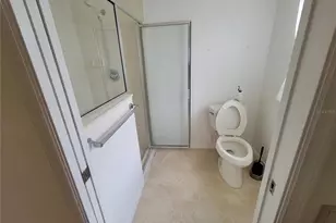 7233 SE 171st Pond Ln, The Villages, FL 32162 - Photo 11