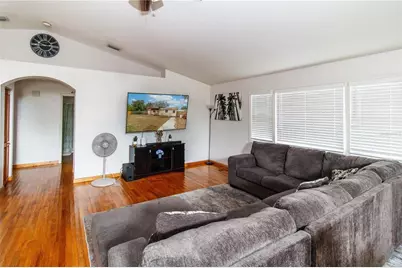 525 4th Avenue SW, Largo, FL 33770 - Photo 3