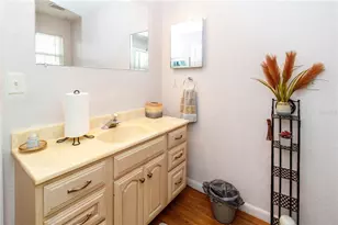 525 4th Ave SW, Largo, FL 33770 - Photo 17