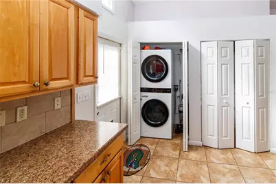 525 4th Avenue SW, Largo, FL 33770 - Photo 9