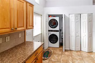 525 4th Ave SW, Largo, FL 33770 - Photo 9