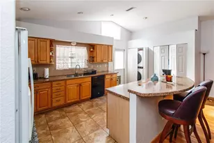 525 4th Ave SW, Largo, FL 33770 - Photo 5