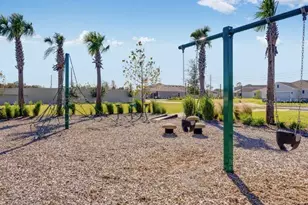 721 Hazelwood Ct, Haines City, FL 33844 - Photo 29