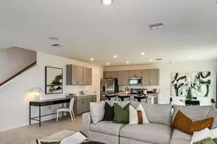 725 Hazelwood Ct, Haines City, FL 33844 - Photo 11