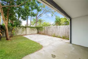 14206 Village Terrace Dr, Tampa, FL 33624 - Photo 15