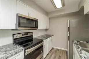 14206 Village Terrace Dr, Tampa, FL 33624 - Photo 5