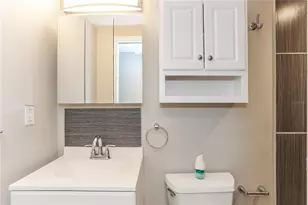 7941 23rd Ave N, Saint Petersburg, FL 33710 - Photo 13