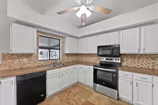 585 Cavalier Ave, Deltona, FL 32725 - Photo 7