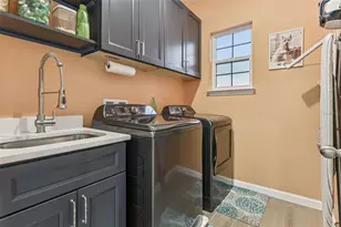 594 Via Bella Ct, Howey in the Hills, FL 34737 - Photo 35