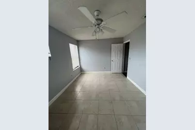 2812 Hunt Club Lane #2812, Orlando, FL 32826 - Photo 11