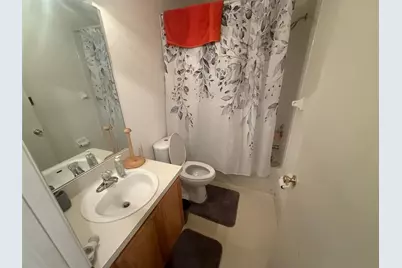 7338 E Bank Drive, Tampa, FL 33617 - Photo 5