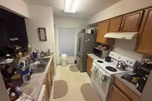 7338 E Bank Dr, Tampa, FL 33617 - Photo 3