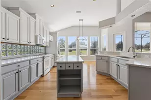 23518 Oak Prairie Cir, Sorrento, FL 32776 - Photo 19