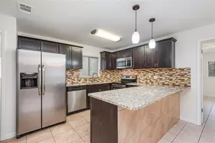 61 Foxhall Ln, Palm Coast, FL 32137 - Photo 11