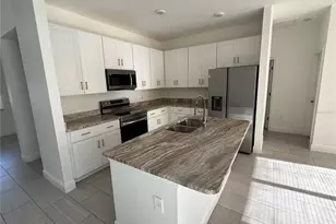 734 Hudson Valley Dr, Kissimmee, FL 34759 - Photo 3