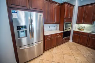 2135 Appalachee Cir, Tavares, FL 32778 - Photo 3