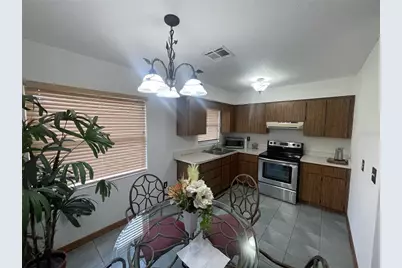 2815 N Leavitt Avenue, Orange City, FL 32763 - Photo 13