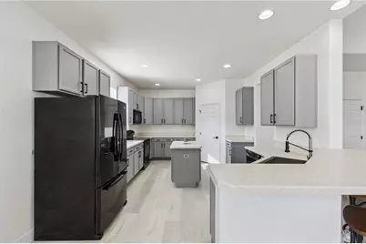 609 Rhodes Drive, Deland, FL 32720 - Photo 9