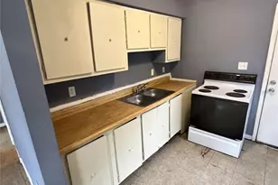 402 Terry St, Wildwood, FL 34785 - Photo 9