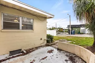 1039 Thornton Ave, Orlando, FL 32803 - Photo 19