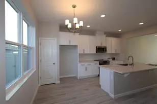 1363 Mount Royal Dr, Saint Cloud, FL 34771 - Photo 5