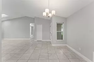 1058 Alpug Ave, Oviedo, FL 32765 - Photo 5