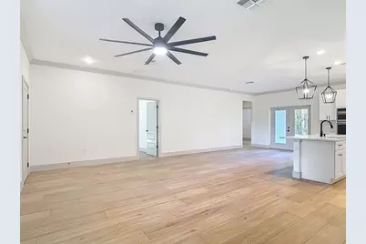 226 W Pennsylvania Avenue, Lake Helen, FL 32744 - Photo 5