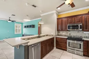 12800 Scout Ct, Grand Island, FL 32735 - Photo 9