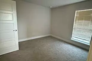 208 Lagoon Mist Ct, Oak Hill, FL 32759 - Photo 11