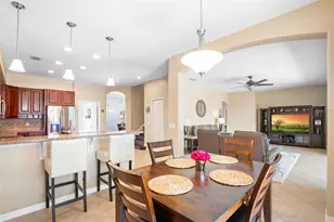 9915 Marsh Pointe Dr, Orlando, FL 32832 - Photo 21