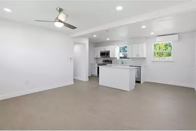 526 Engel Drive, Orlando, FL 32807 - Photo 3