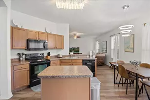 957 Orange Cosmos Blvd, Davenport, FL 33837 - Photo 9