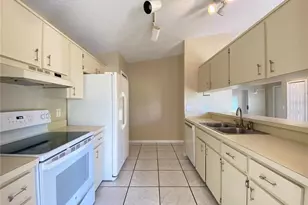 3042 Woolridge Dr, Orlando, FL 32837 - Photo 13