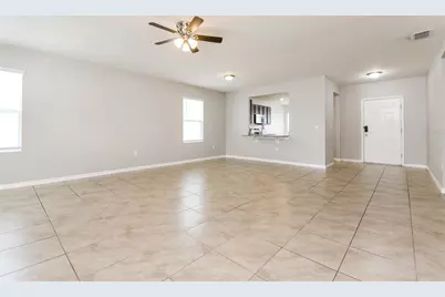 571 Autumn Stream Drive, Auburndale, FL 33823 - Photo 3