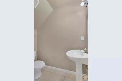 2377 Caravelle Circle, Kissimmee, FL 34746 - Photo 9