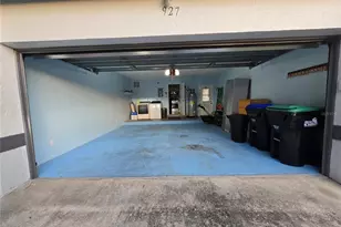 927 Grand Cayman Ct, Orlando, FL 32835 - Photo 15