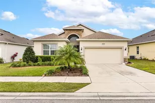 8683 Bridgeport Bay Cir, Mount Dora, FL 32757 - Photo 1