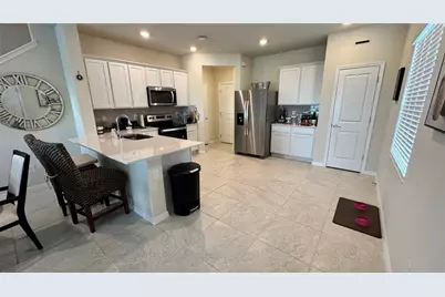 4762 Sparkling Shell Avenue, Kissimmee, FL 34746 - Photo 9