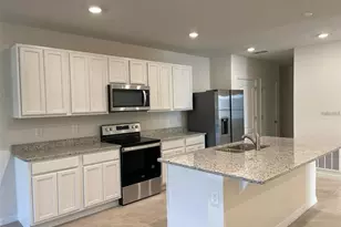 2738 Sunkissed Dr, Saint Cloud, FL 34771 - Photo 5